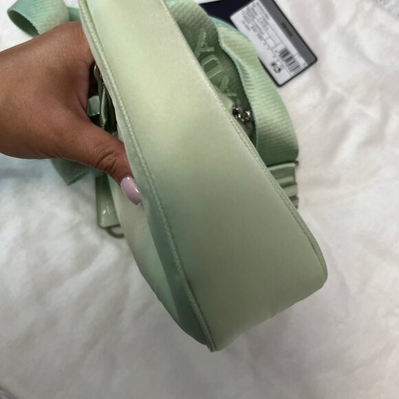 PRADA Saffiano Lux Re-Edition 2005 Shoulder Bag in Acqua - Picture 6 of 12